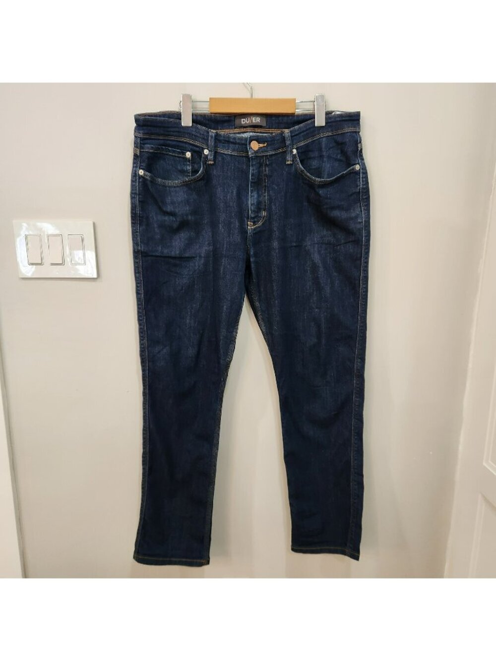 DU/ER  Relaxed Casual L2X Relaxed Taper Denim Jeans Mens 36x30 Blue DUER